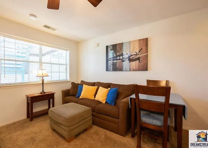 1Br Walk-In Condo With 2 Person Jacuzzi Tub - Near The Strip - Free Tickets Included - Ch5-3